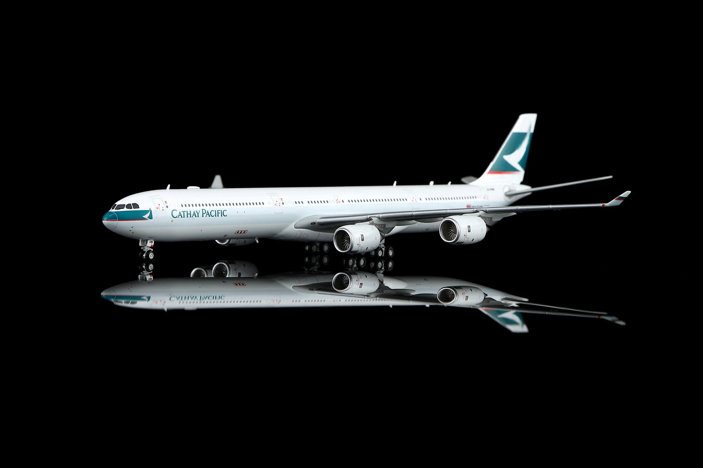 Cathay Pacific Airways A340-600 B-HQB Standard Version image 5