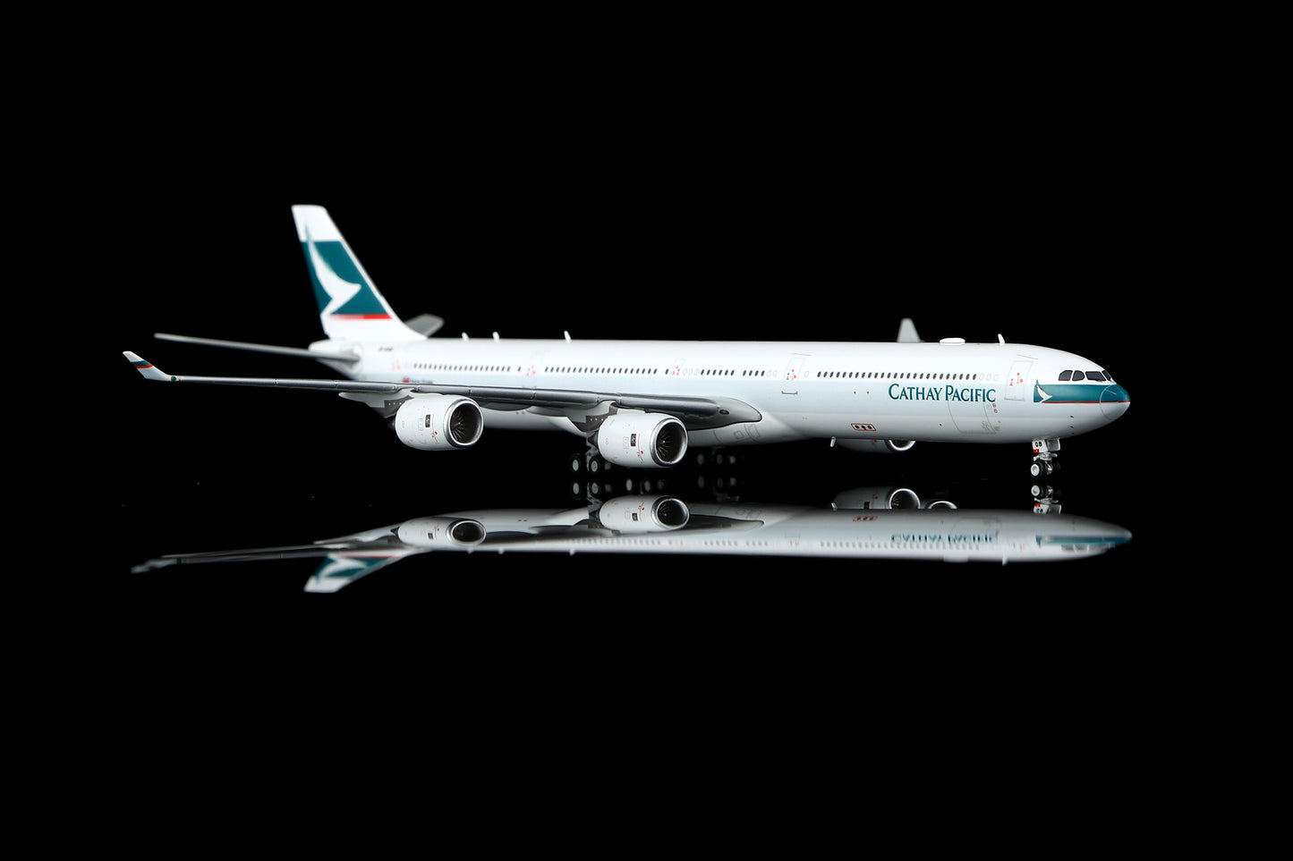 Cathay Pacific Airways A340-600 B-HQB Standard Version image 6