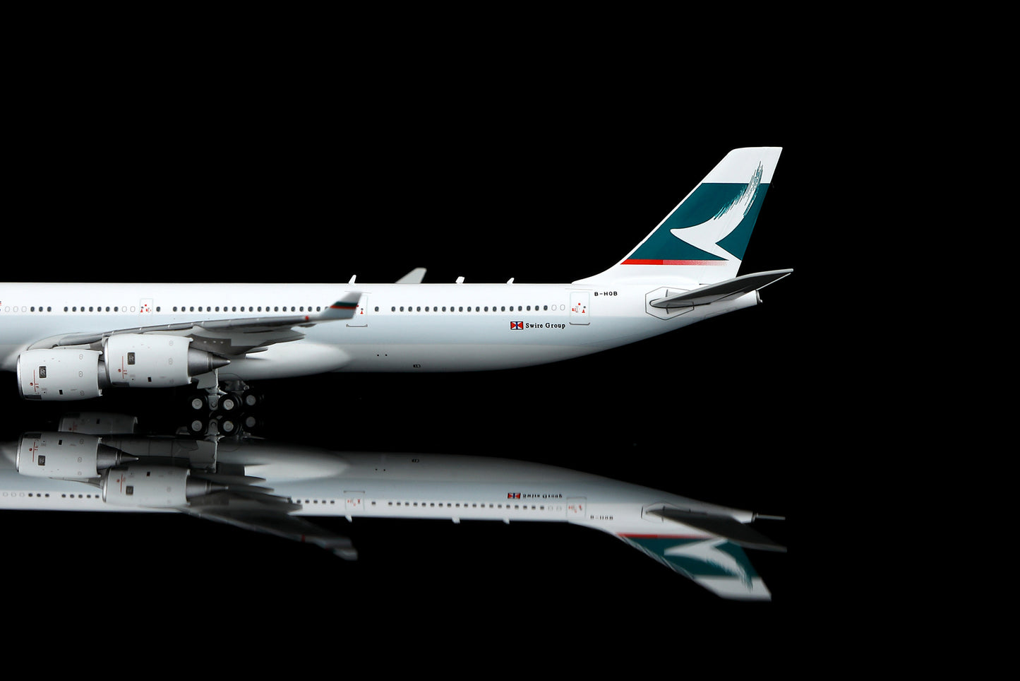 Cathay Pacific Airways A340-600 B-HQB Standard Version image 8