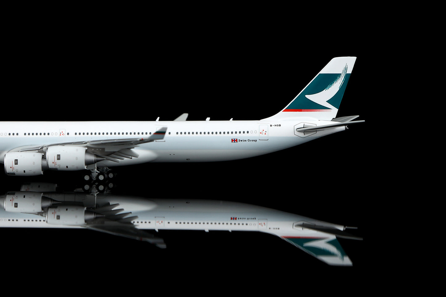 Cathay Pacific Airways A340-600 B-HQB Flap-down image 16
