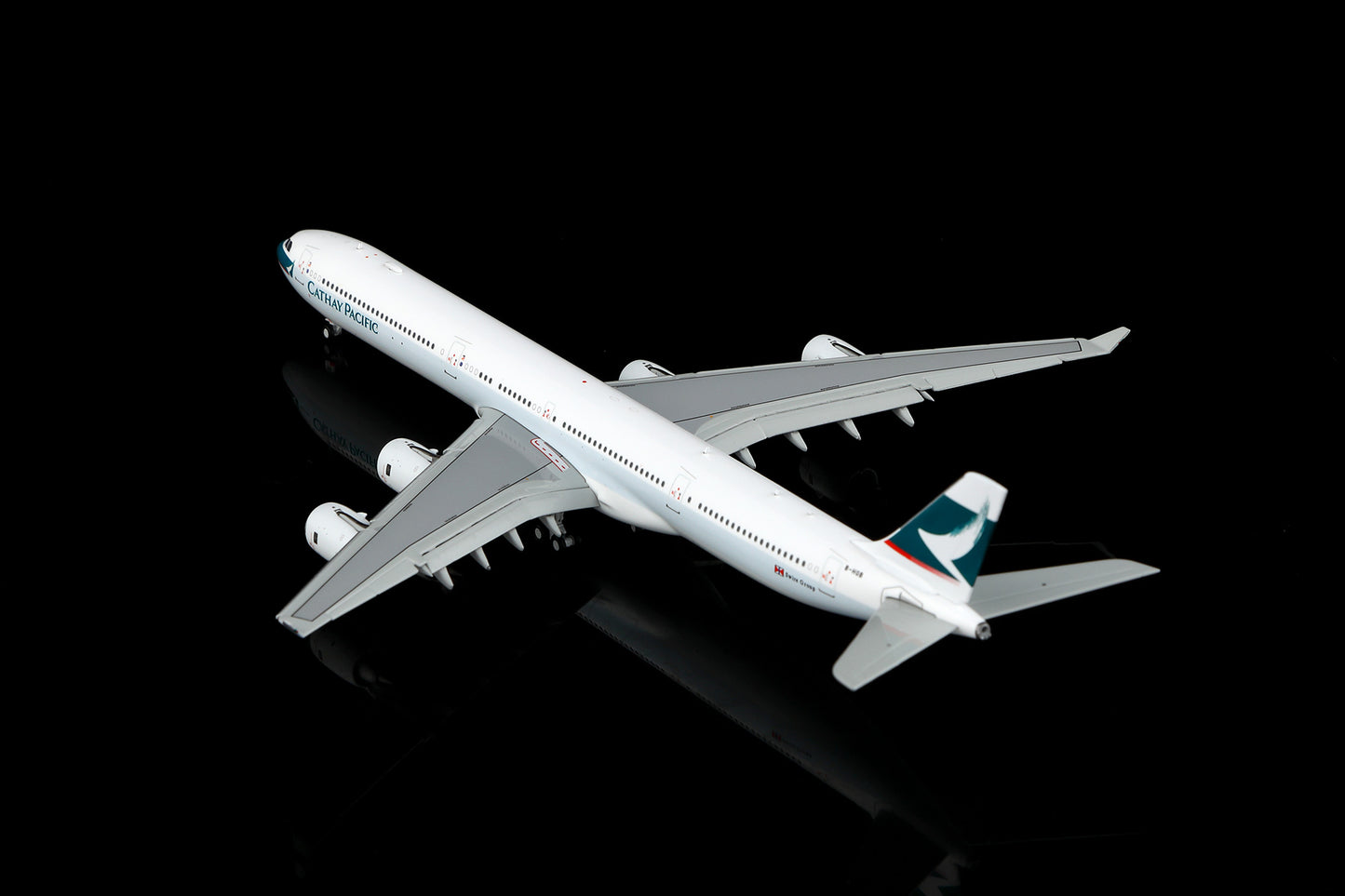 Cathay Pacific Airways A340-600 B-HQB Flap-down image 21