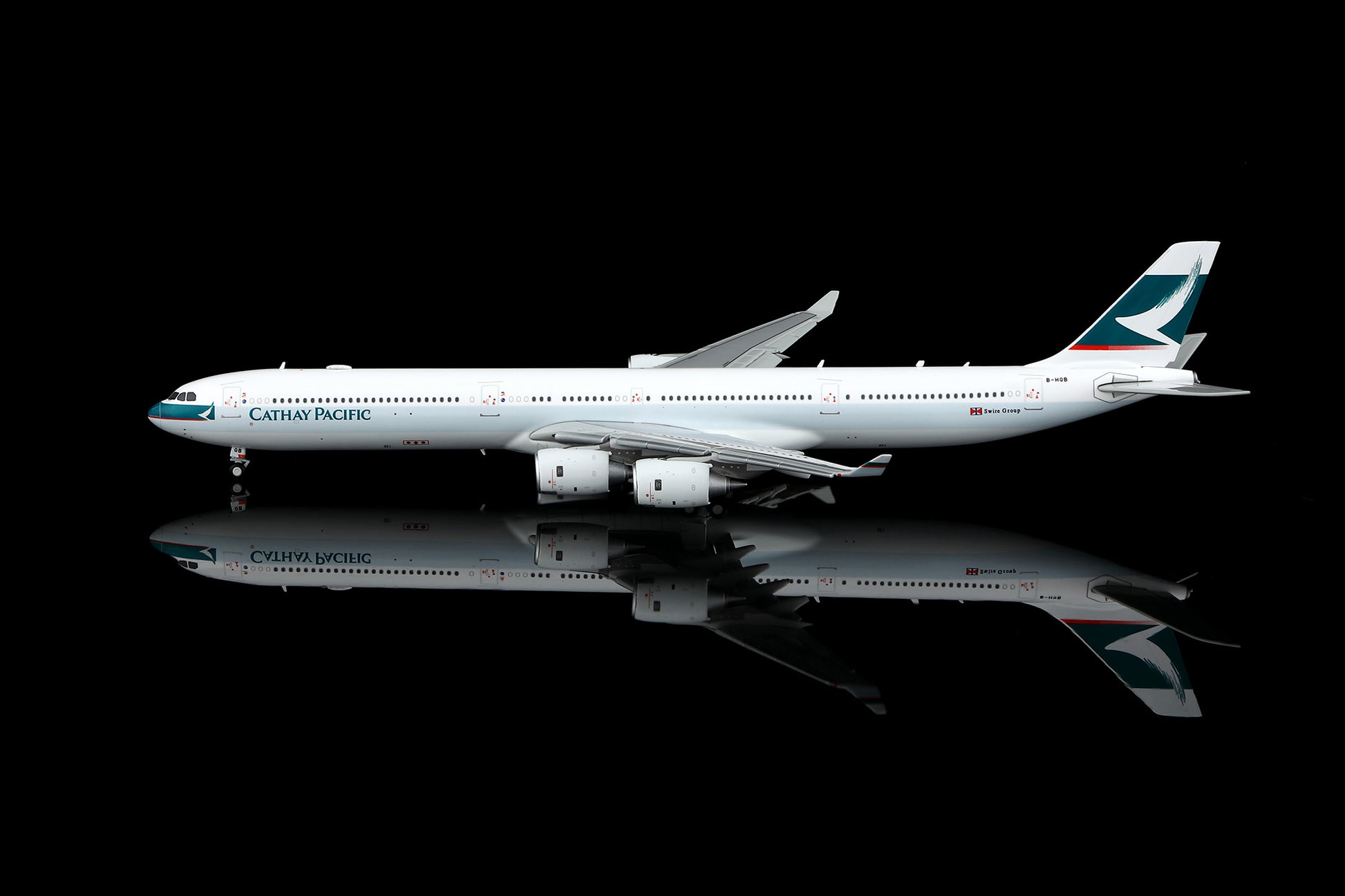 Cathay Pacific Airways A340-600 B-HQB Flap-down image 24
