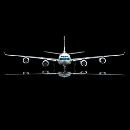 Cathay Pacific Airways A340-600 B-HQB Flap-down image 7