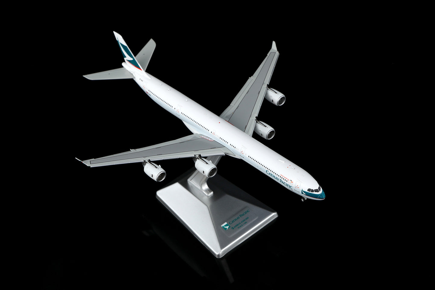 Cathay Pacific Airways A340-600 B-HQC Flap-down image 14
