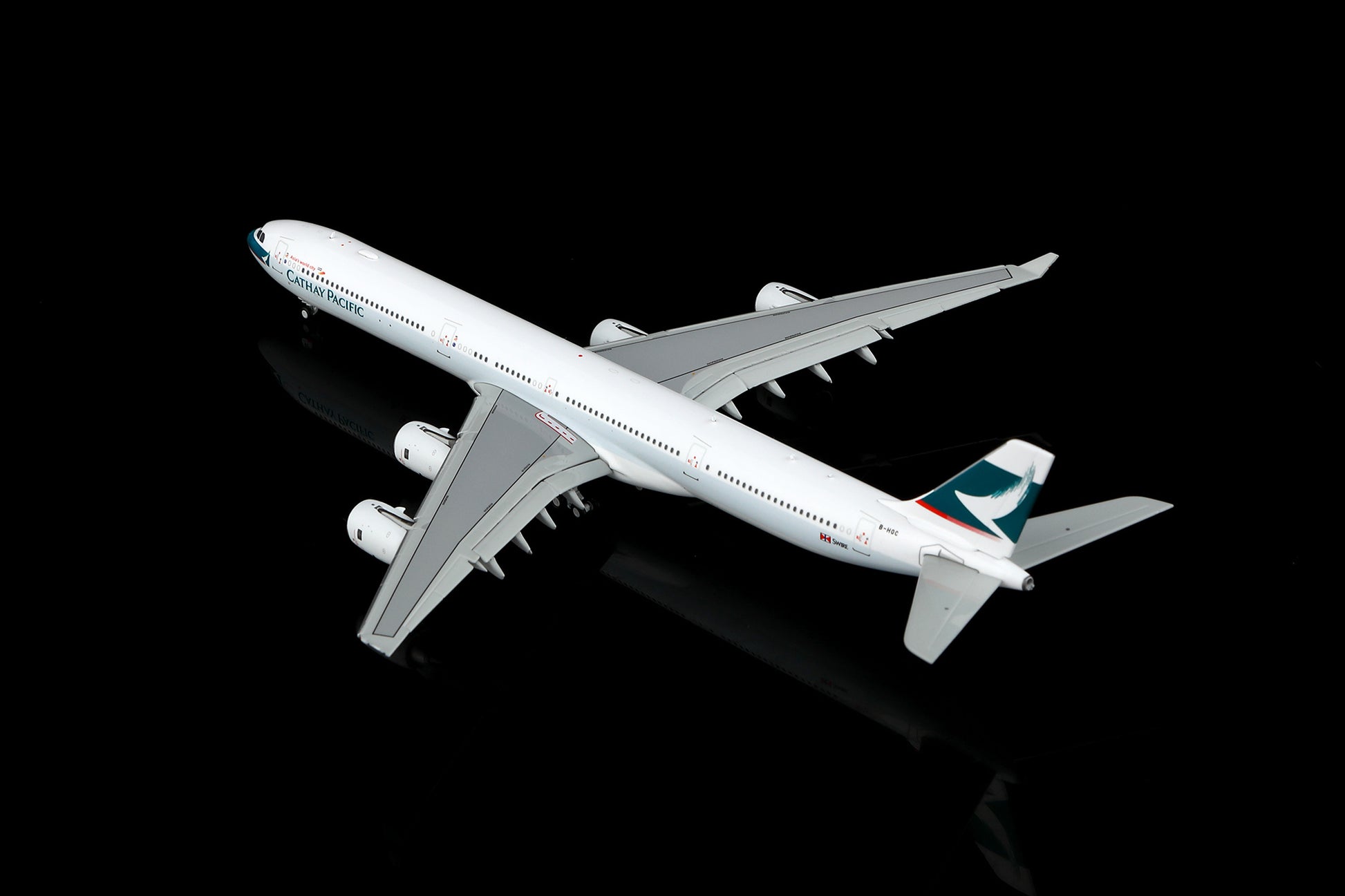 Cathay Pacific Airways A340-600 B-HQC Flap-down image 21