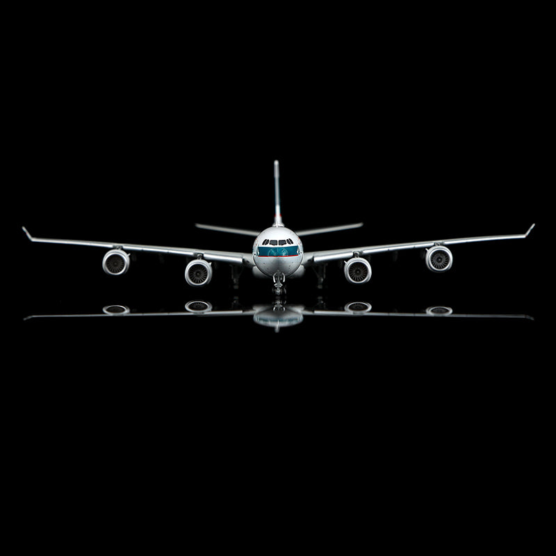 Cathay Pacific Airways A340-600 B-HQC Flap-down image 7