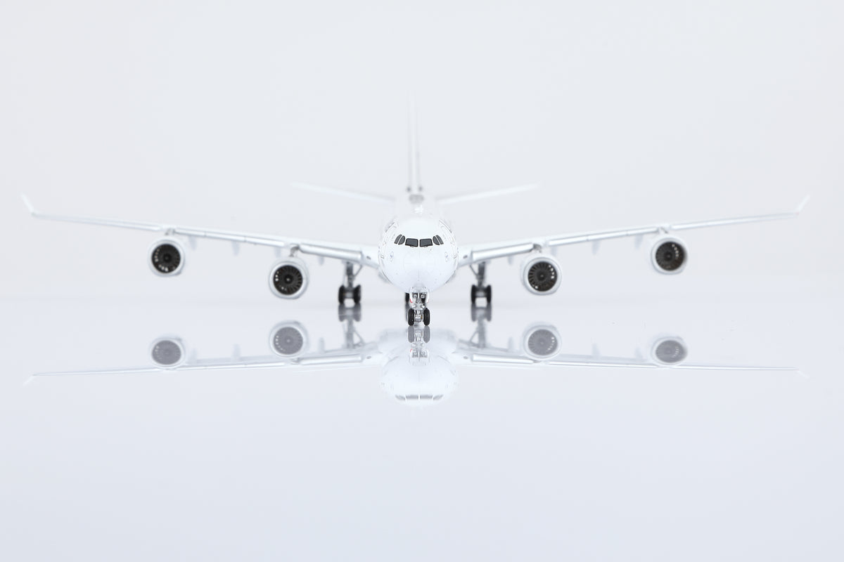Lufthansa A340-600 Reg. D-AIHF Flap-down COVER