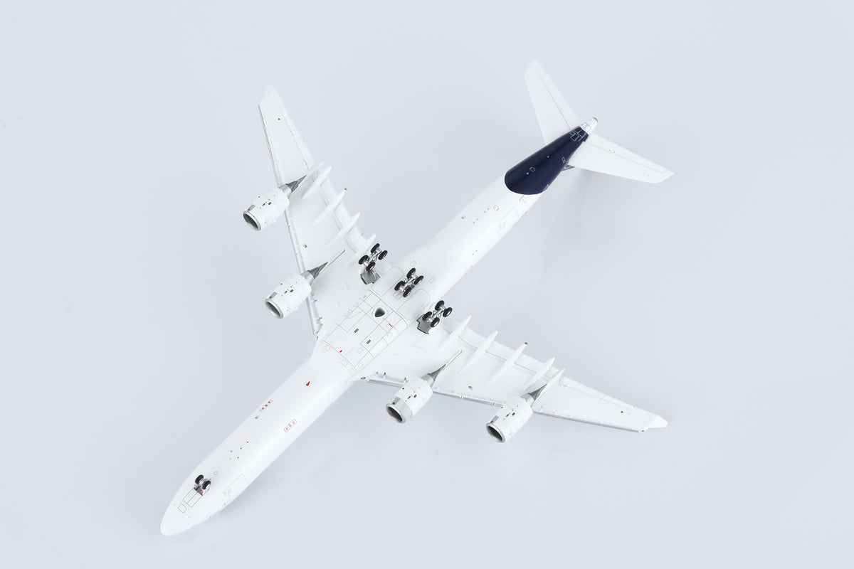 Lufthansa A340-600 Reg. D-AIHF Flap-down image 4