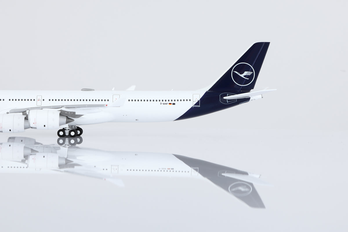 Lufthansa A340-600 Reg. D-AIHF Standard Version image 3