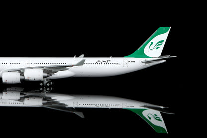Mahan Air A340-600 EP-MME Standard Version image 5
