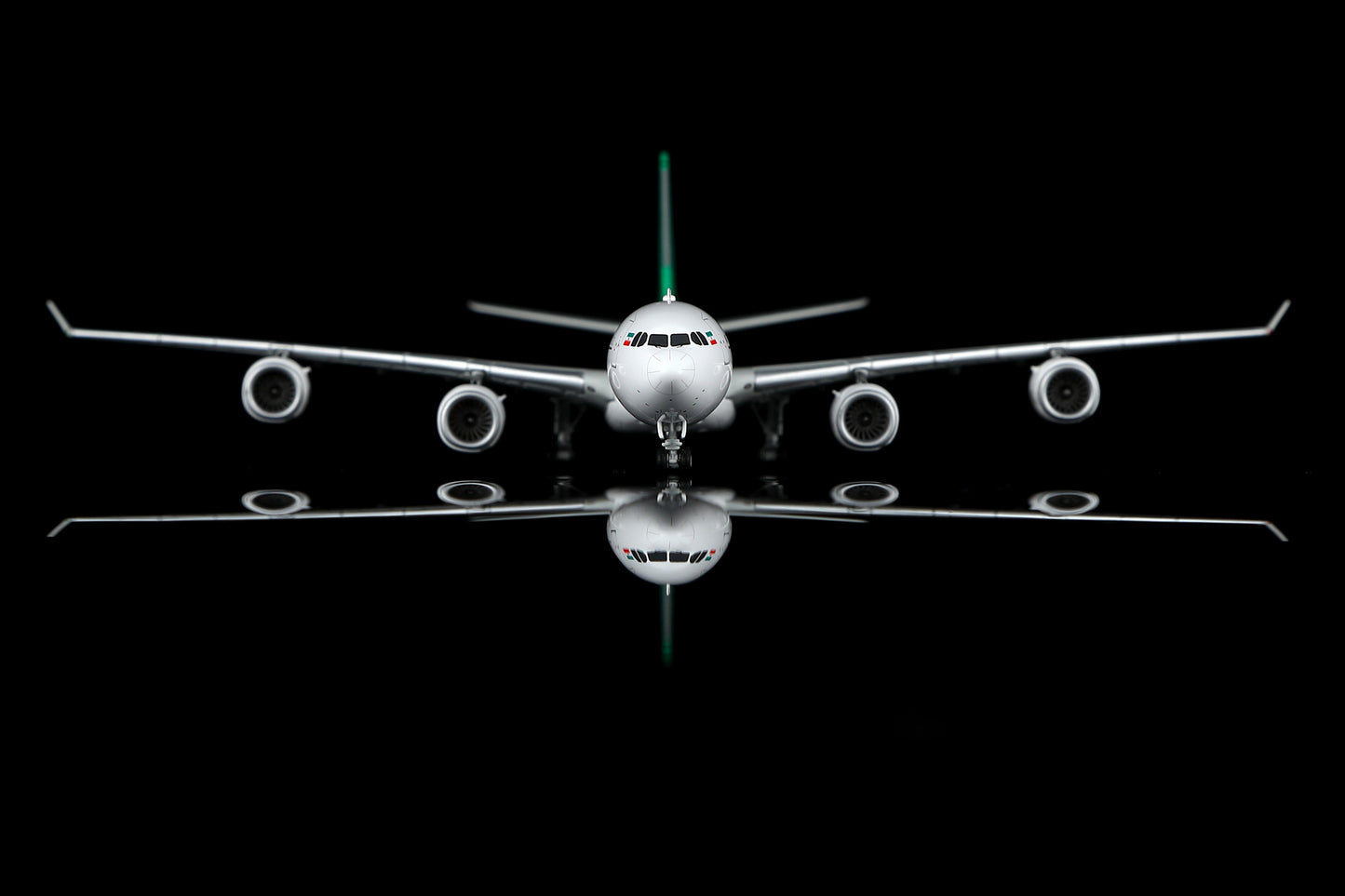 Mahan Air A340-600 EP-MME Standard Version image 8