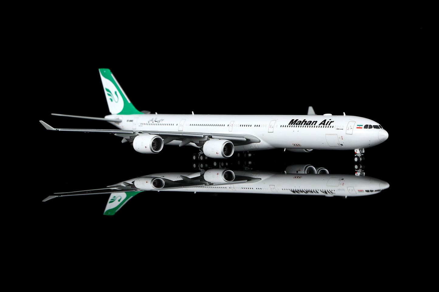 Mahan Air A340-600 EP-MME Flap-down image 17