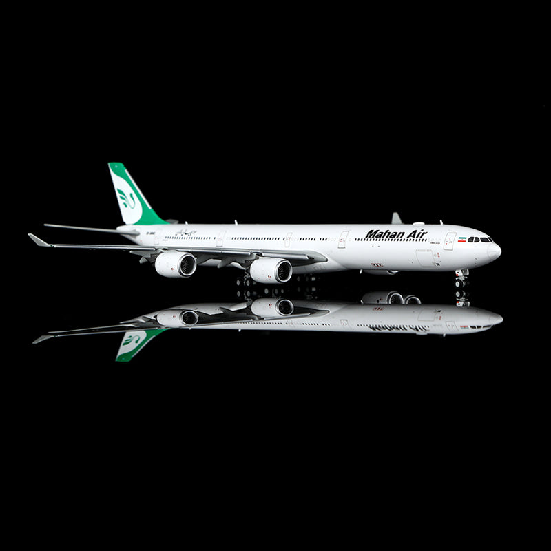 Mahan Air A340-600 EP-MME Flap-down image 5
