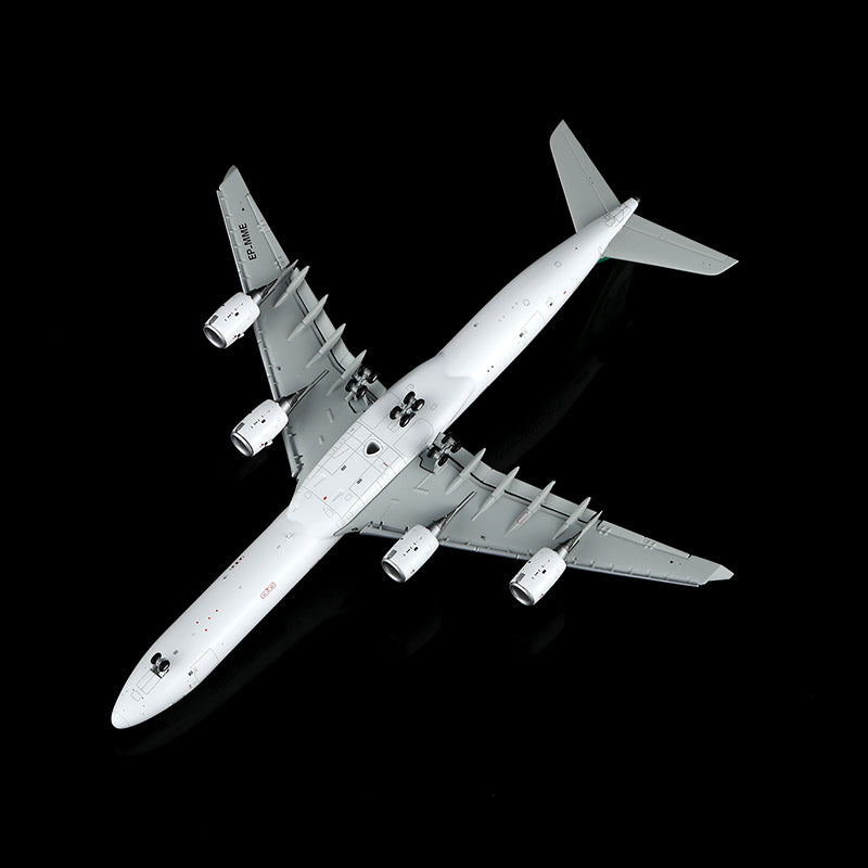 Mahan Air A340-600 EP-MME Flap-down image 8