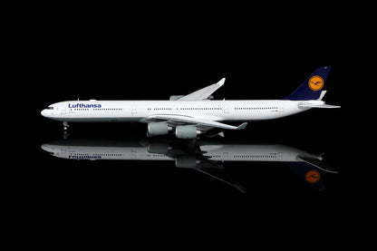 Lufthansa A340-600 Reg. D-AIHZ Standard Version COVER