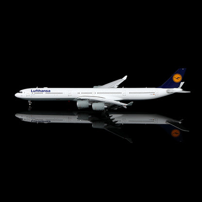 Lufthansa A340-600 Reg. D-AIHZ Flap-down image 12