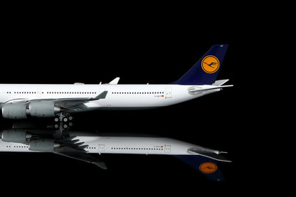 Lufthansa A340-600 Reg. D-AIHZ Flap-down image 16