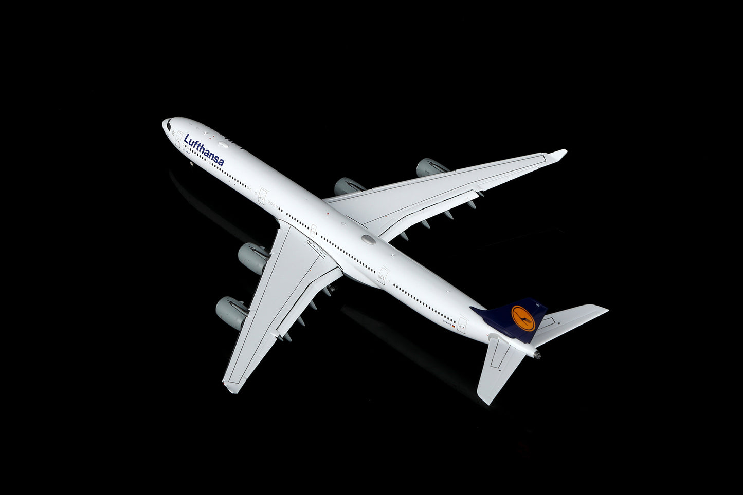 Lufthansa A340-600 Reg. D-AIHZ Flap-down image 21