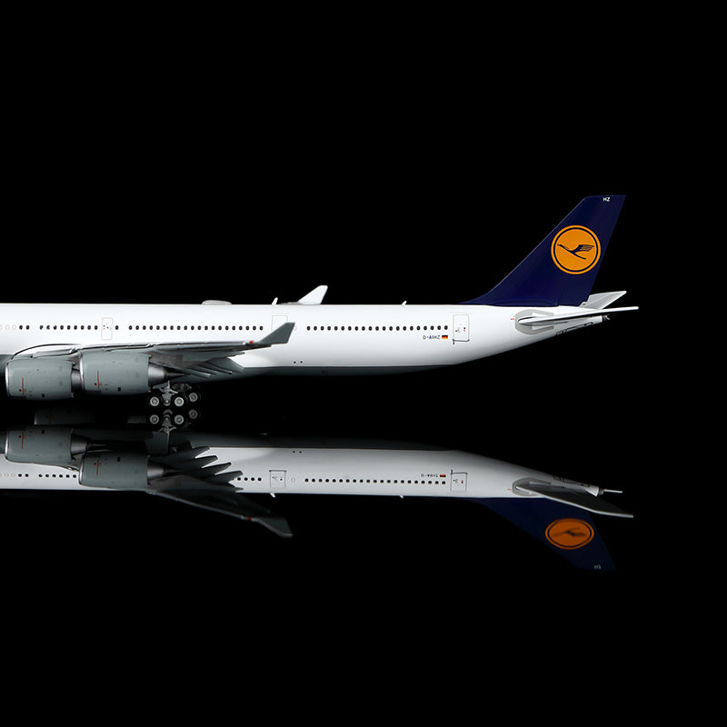 Lufthansa A340-600 Reg. D-AIHZ Flap-down image 4