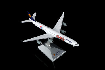 Lufthansa A340-600 Reg. D-AIHZ Bayern Munich Livery Standard Version image 2