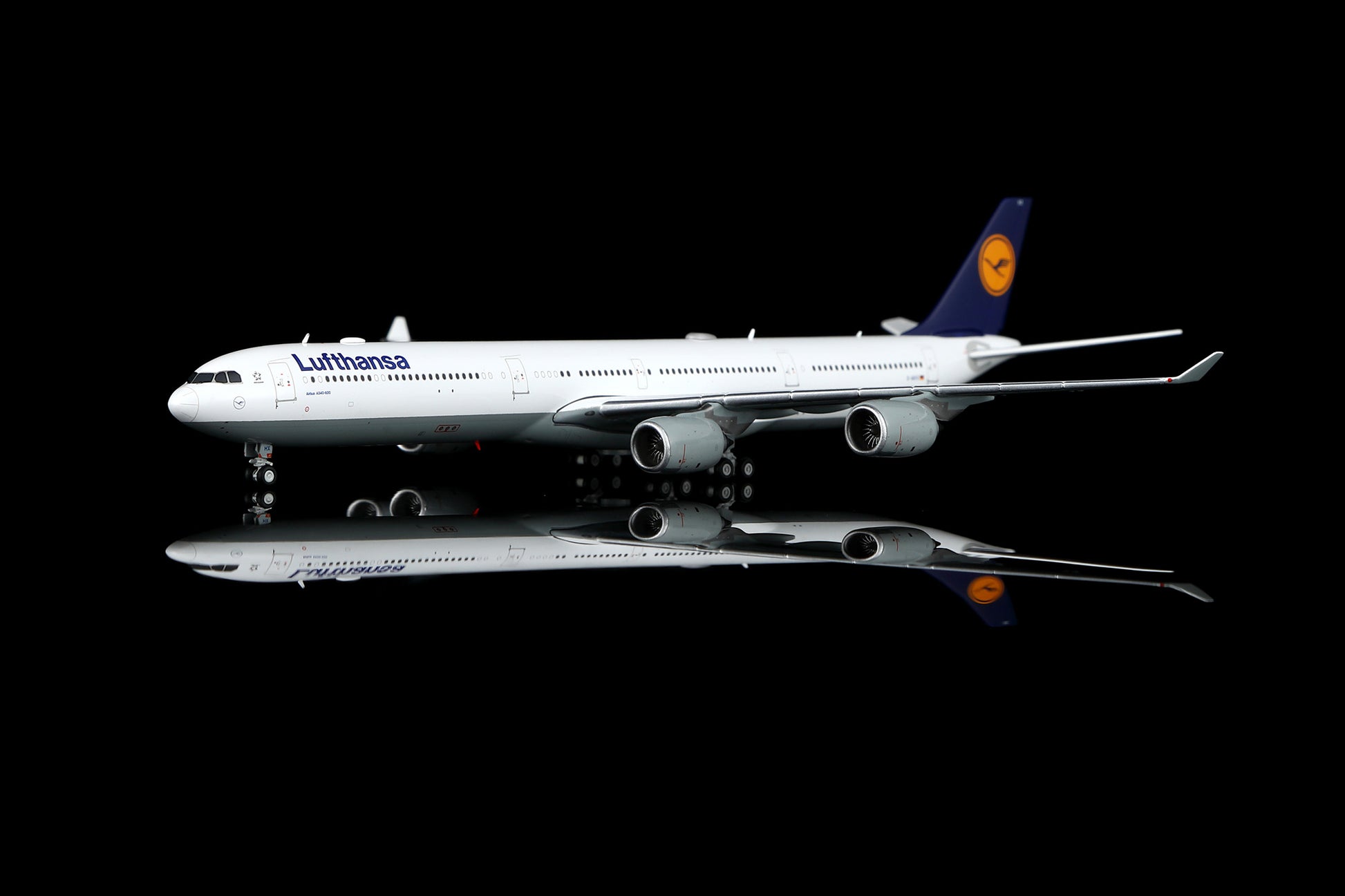 Lufthansa A340-600 Reg. D-AIHX Standard Version image 5