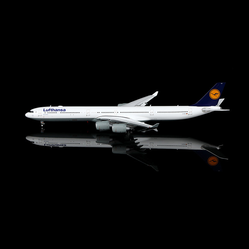 Lufthansa A340-600 Reg. D-AIHX Flap-down image 12