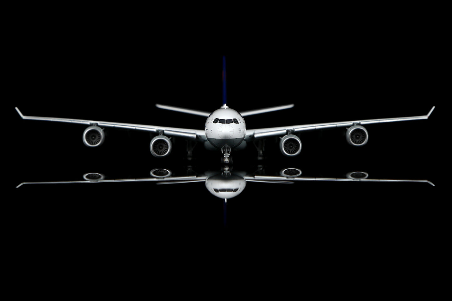 Lufthansa A340-600 Reg. D-AIHX Flap-down image 19