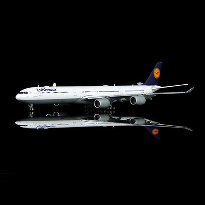 Lufthansa A340-600 Reg. D-AIHX Flap-down image 5