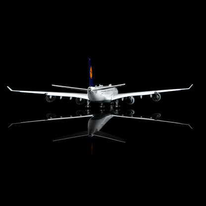 Lufthansa A340-600 Reg. D-AIHX Flap-down image 8