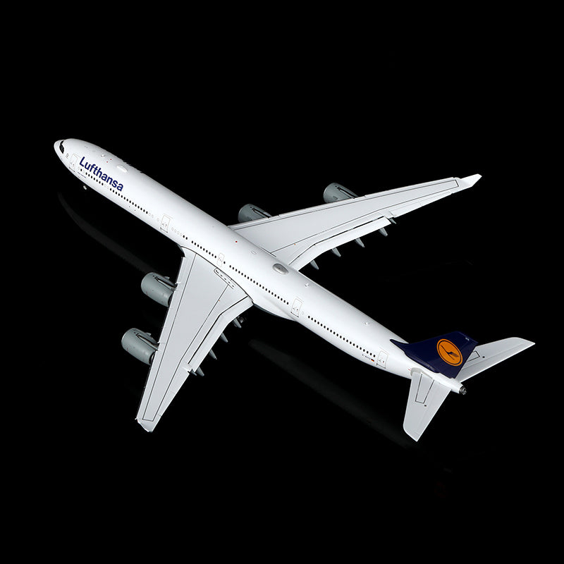Lufthansa A340-600 Reg. D-AIHX Flap-down image 9