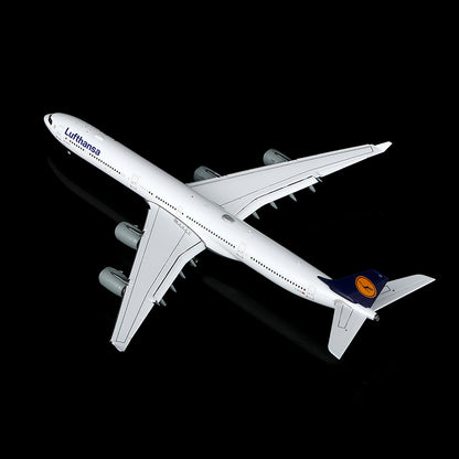 Lufthansa A340-600 Reg. D-AIHX Flap-down image 9