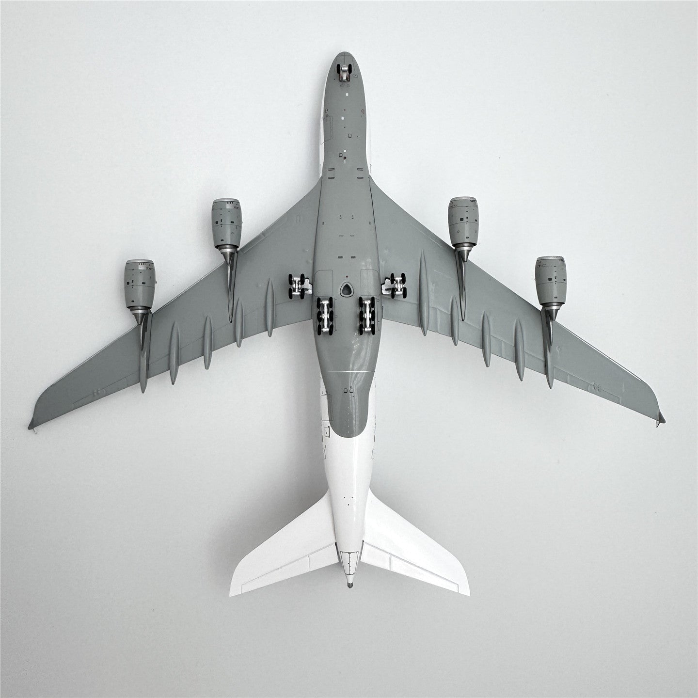 Lufthansa A380 Retro Livery Reg. D-AIMC image 10