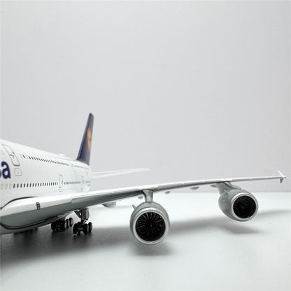 Lufthansa A380 Retro Livery Reg. D-AIMC image 7