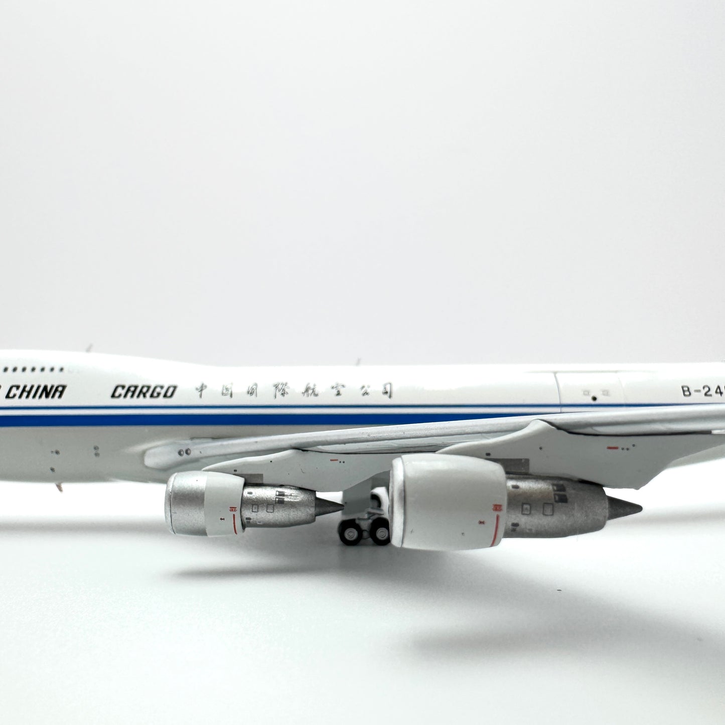 Air China Boeing 747-200F Reg. B-2462 image 11