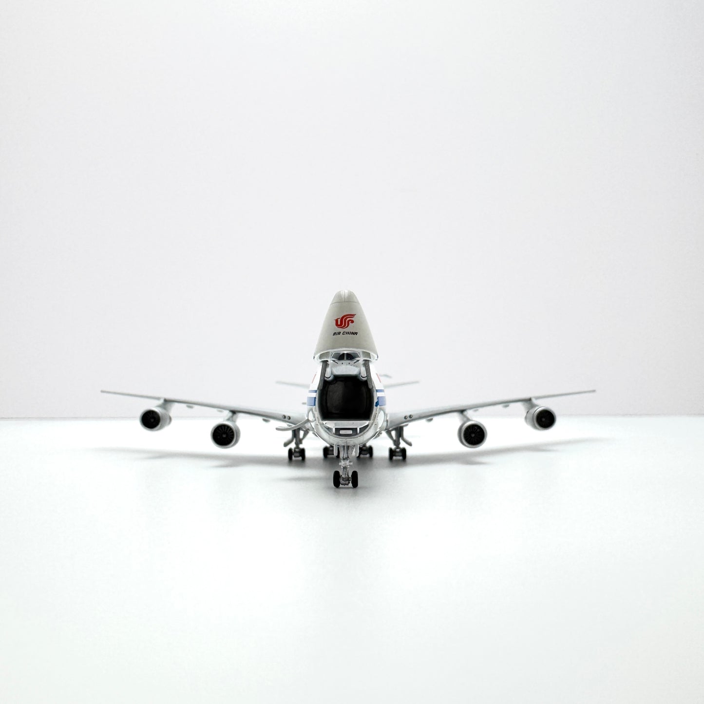 Air China Boeing 747-200F Reg. B-2462 image 5