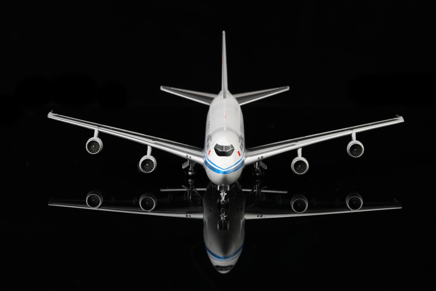 Air China Boeing 747-200 Reg. B-2450 image 1