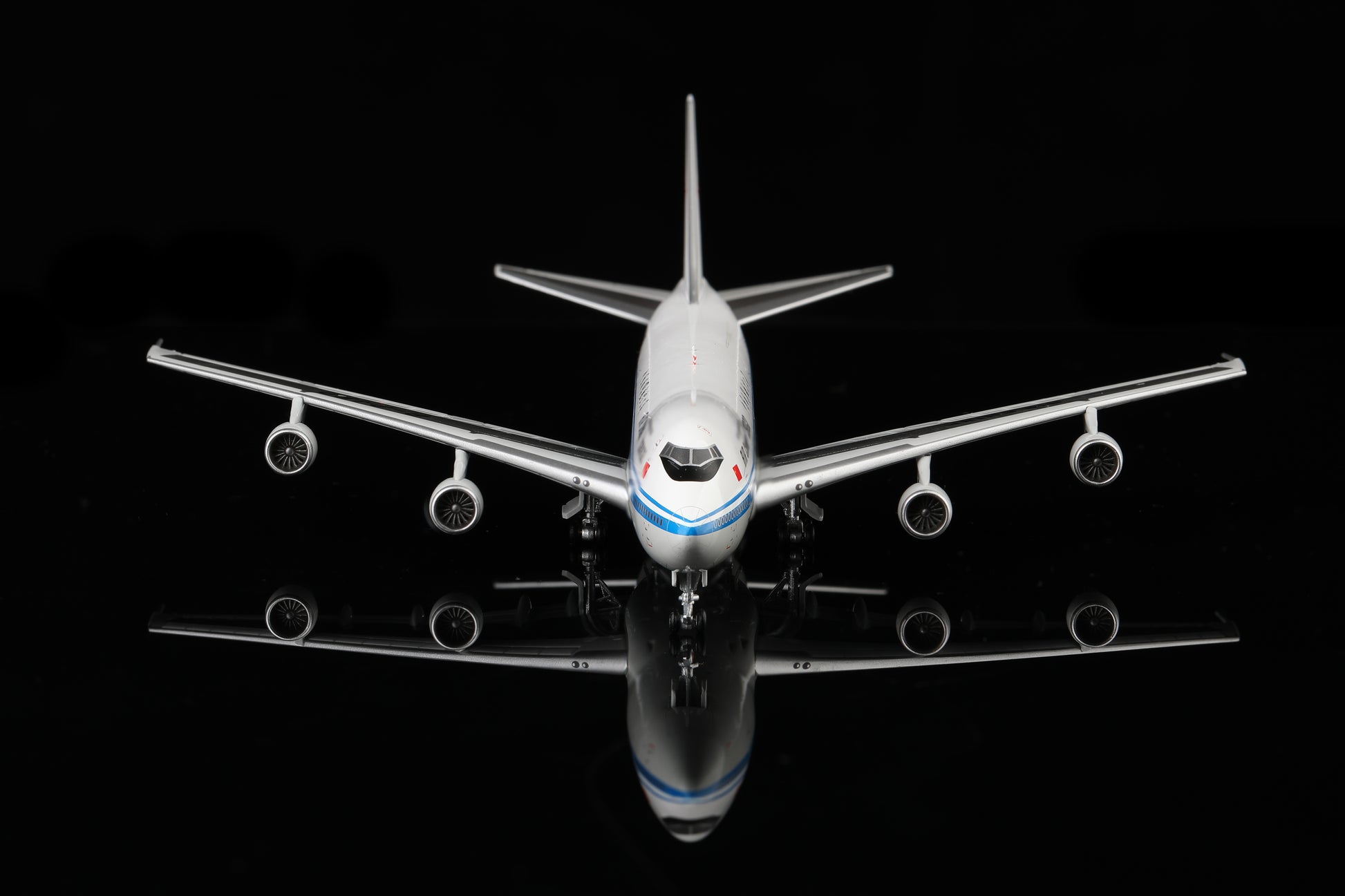 Air China Boeing 747-200 Reg. B-2450 image 1