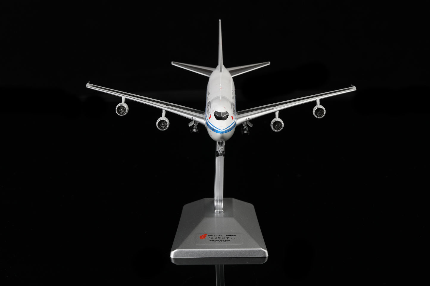 Air China Boeing 747-200 Reg. B-2450 image 8