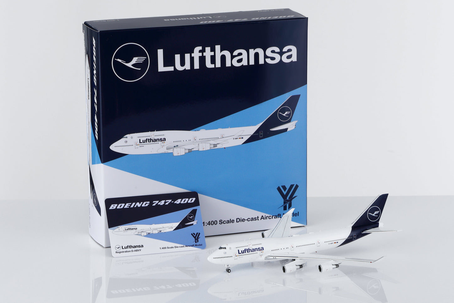 Lufthansa Boeing 747-400 D-ABVY Standard Version image 12