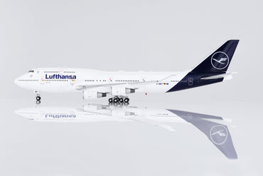 Lufthansa Boeing 747-400 D-ABVY Standard Version image 1