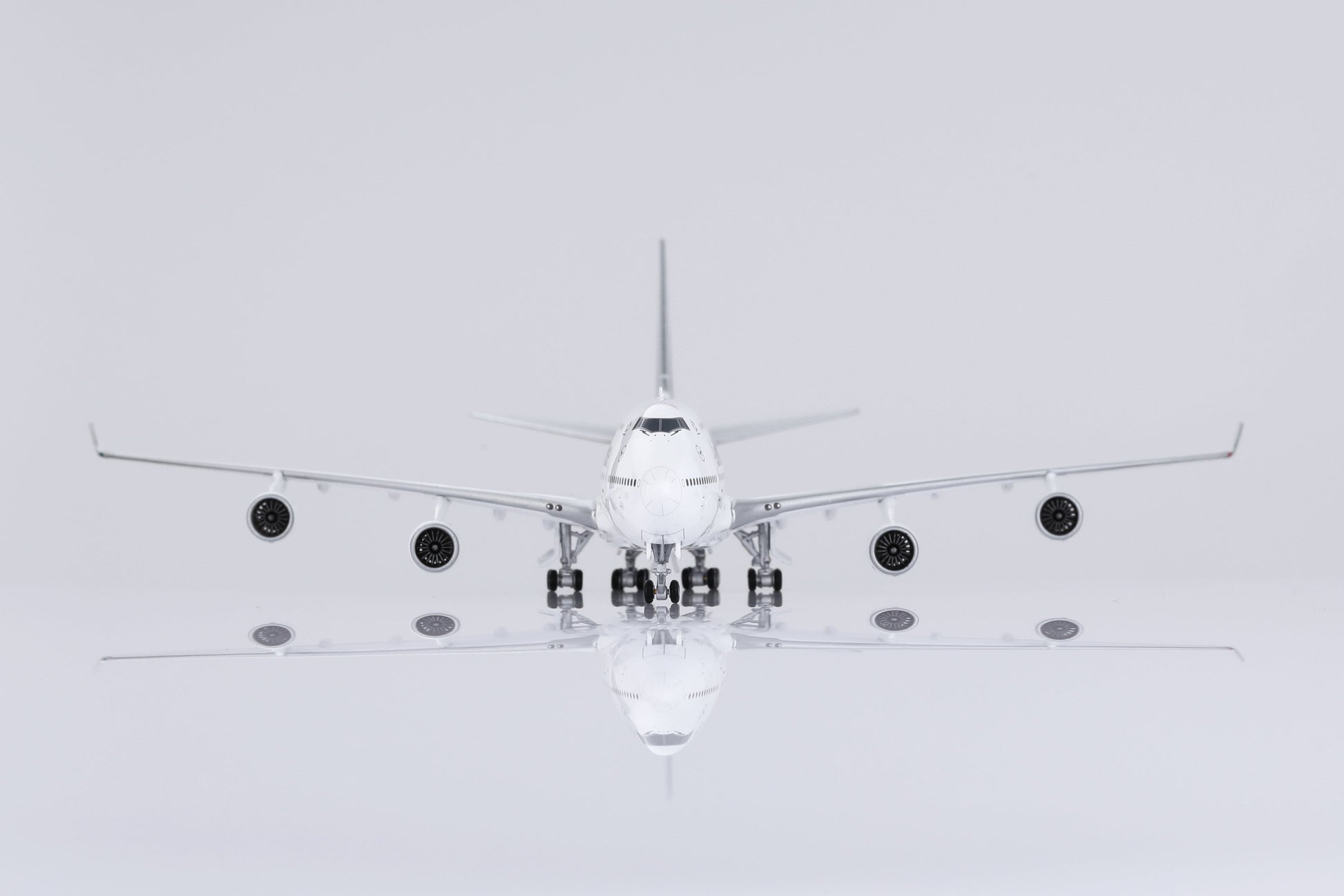 Lufthansa Boeing 747-400 D-ABVY Standard Version image 5