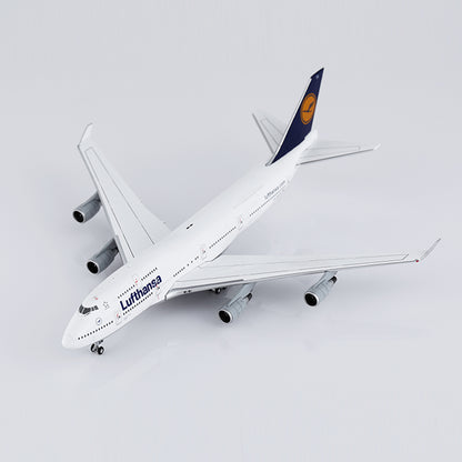 Lufthansa Boeing 747-400 Reg. D-ABTA image 9