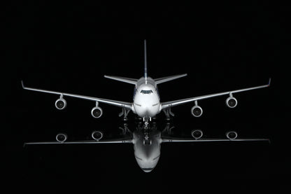 Singapore Boeing 747-400 Reg. 9V-SMU Standard Version image 6