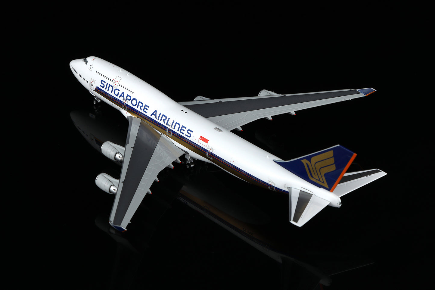 Singapore Boeing 747-400 Reg. 9V-SMU Standard Version image 7