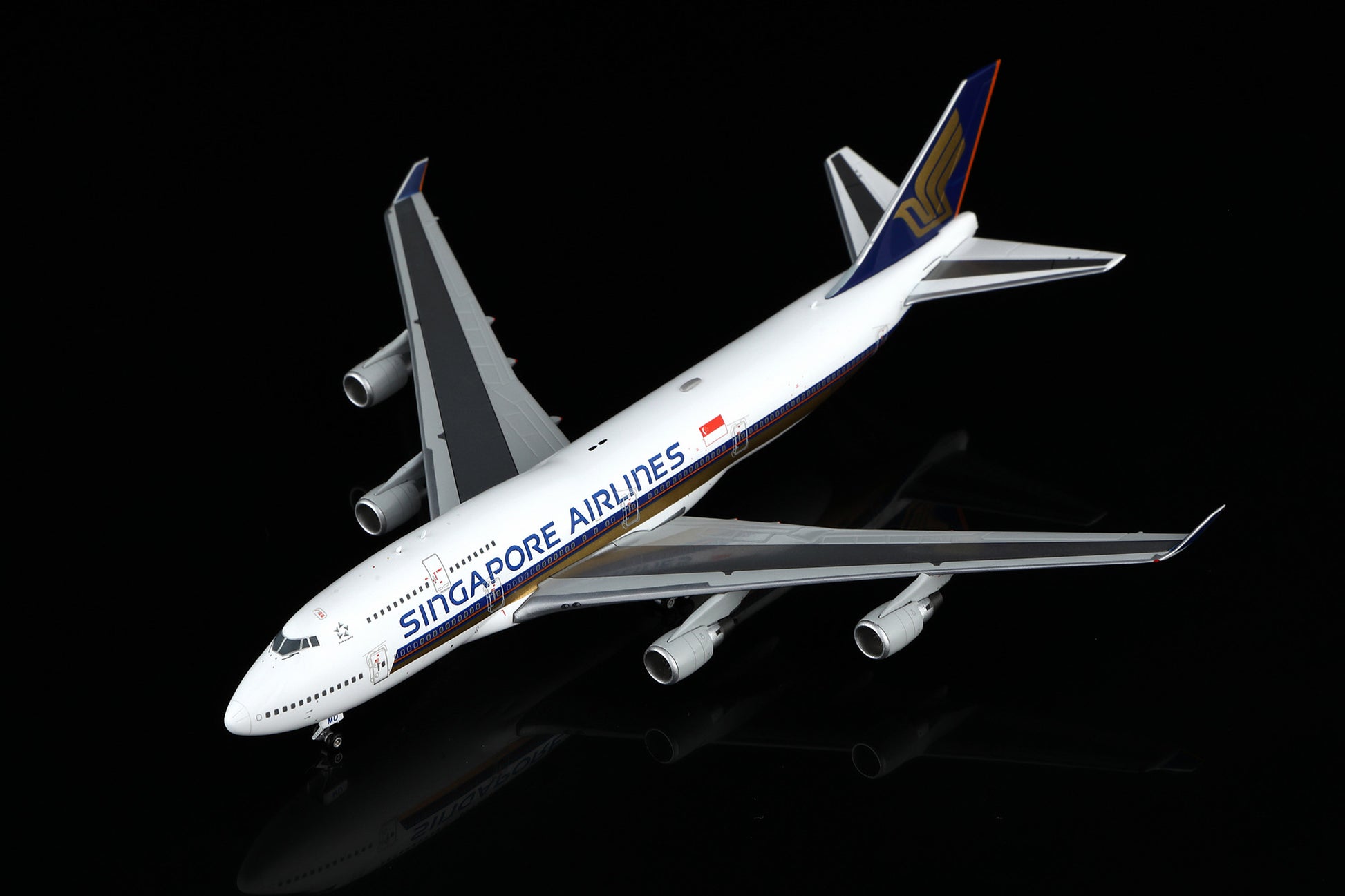 Singapore Boeing 747-400 Reg. 9V-SMU Standard Version image 8
