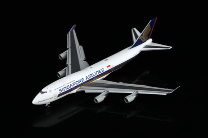 Singapore Boeing 747-400 Reg. 9V-SMU Flap-down image 3