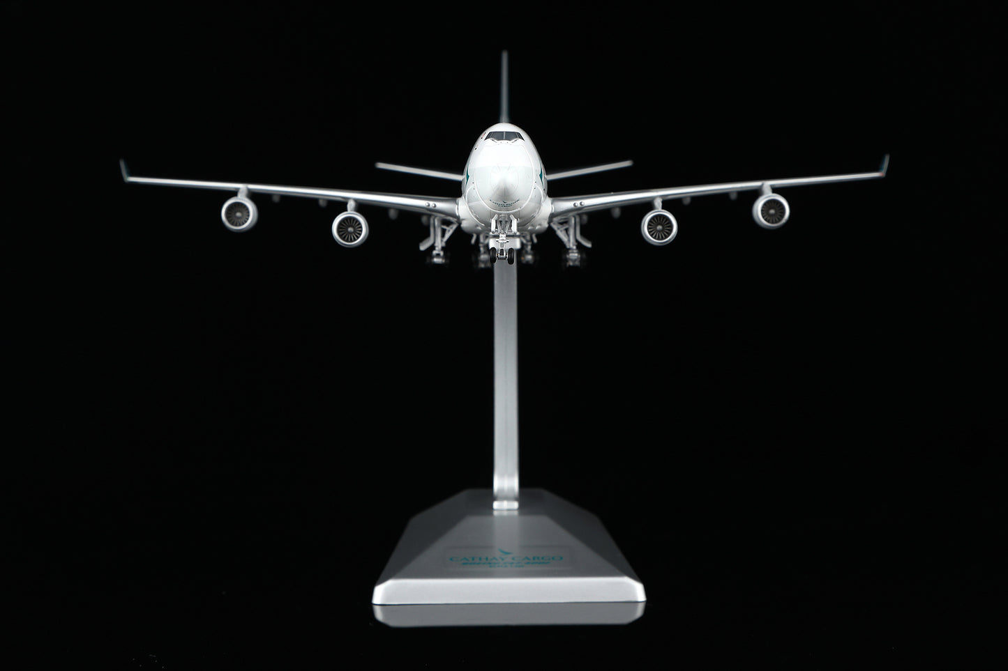 Cathay Pacific Boeing 747-400F Reg. B-LIA Standard Version image 13