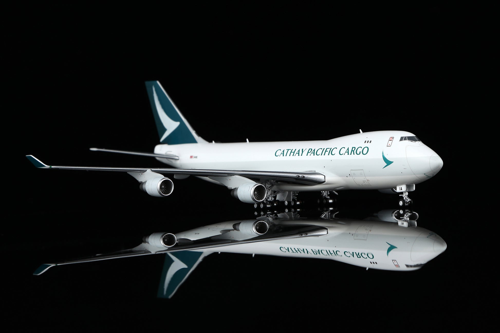 Cathay Pacific Boeing 747-400F Reg. B-LIA Standard Version image 5