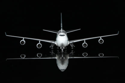 Cathay Pacific Boeing 747-400F Reg. B-LIA Standard Version image 6
