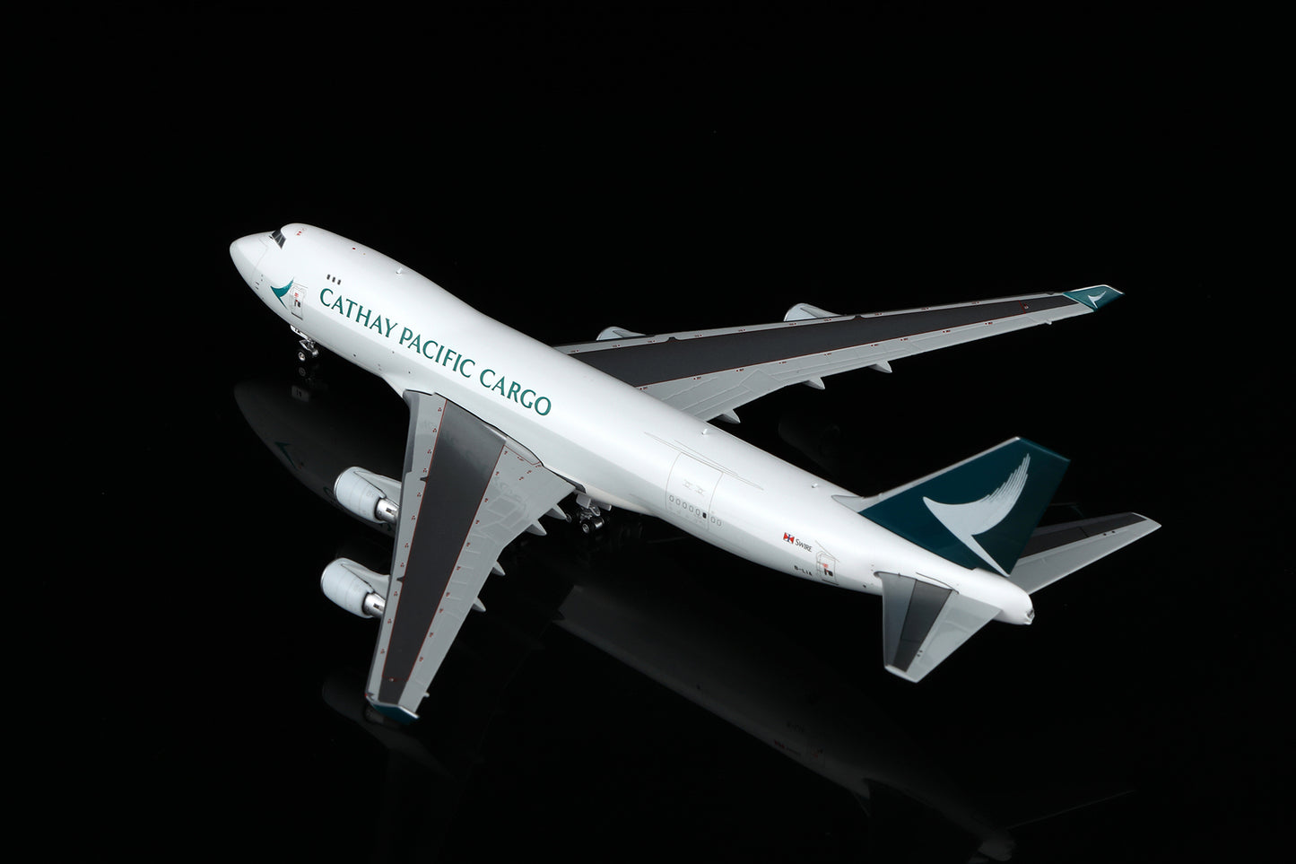 Cathay Pacific Boeing 747-400F Reg. B-LIA Standard Version image 7